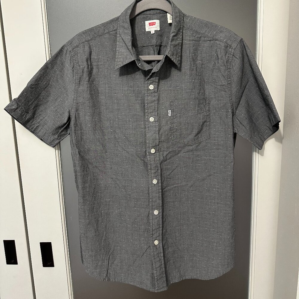 Men's Dark Gray Levi's Short-sleeve button-down shirt in Medium